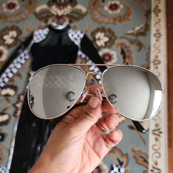 Forplay Checkered Flag Accessory - Picture 5 of 17